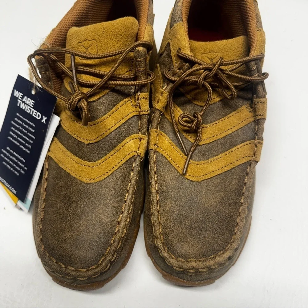 Twisted X child Brown and Tan Chukka Boots size 5M NWT
